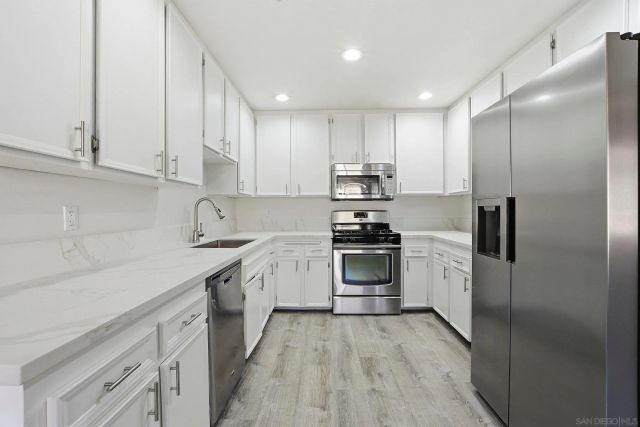 10794 Jeanne Ter E, Santee, CA 92071