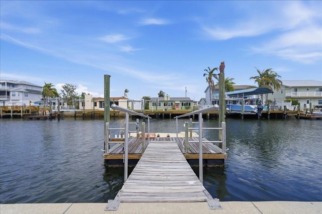 13902 BARNARD AVENUE, Hudson, FL 34667