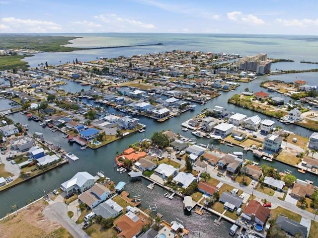 13902 BARNARD AVENUE, Hudson, FL 34667