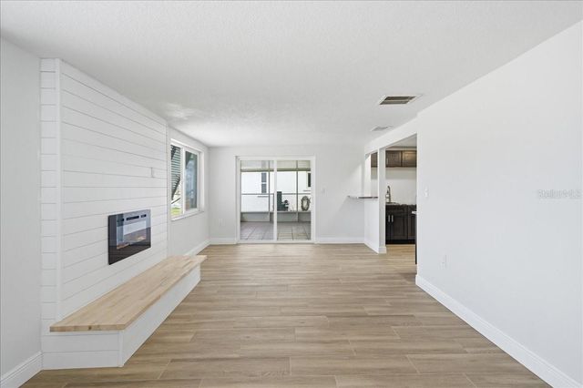 13902 BARNARD AVENUE, Hudson, FL 34667