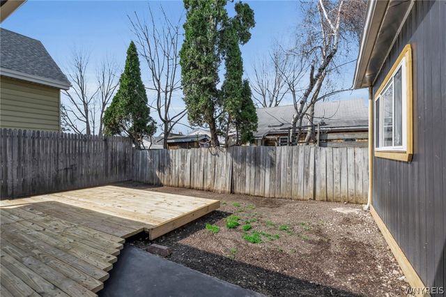 30 Loxley Court, West Seneca, NY 14224