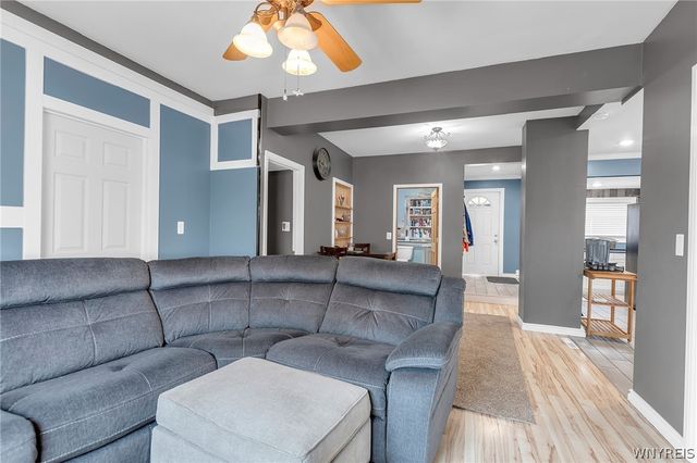 30 Loxley Court, West Seneca, NY 14224