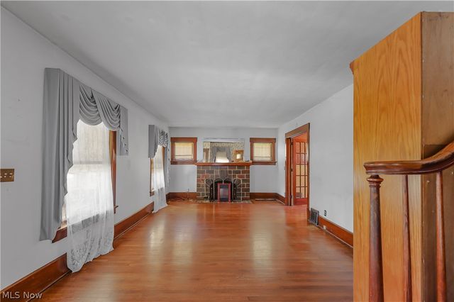 3771 Edison Street NW, Uniontown, OH 44685