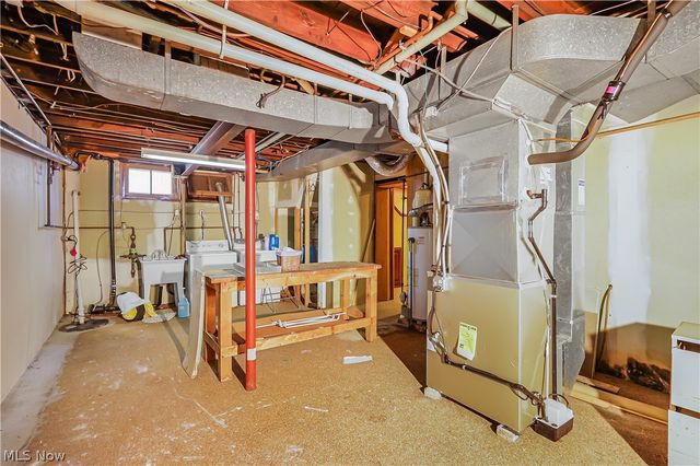 3771 Edison Street NW, Uniontown, OH 44685