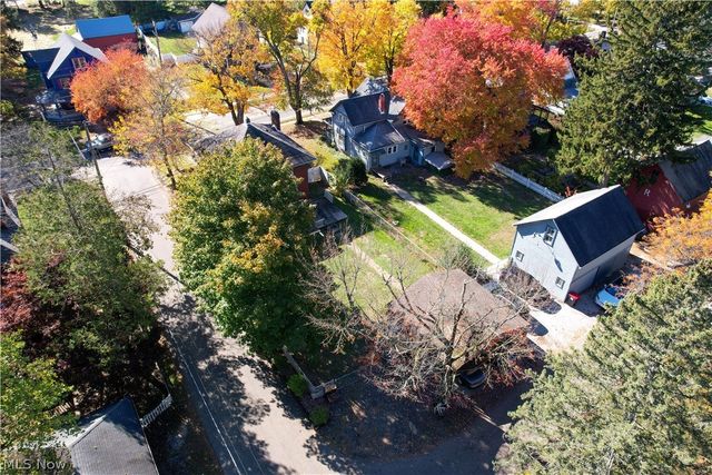 3771 Edison Street NW, Uniontown, OH 44685