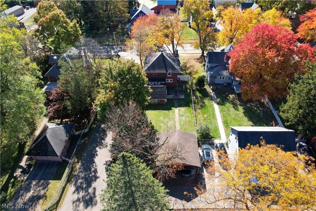3771 Edison Street NW, Uniontown, OH 44685