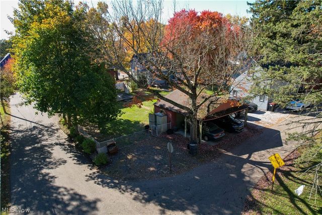3771 Edison Street NW, Uniontown, OH 44685