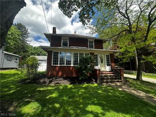 3771 Edison Street NW, Uniontown, OH 44685