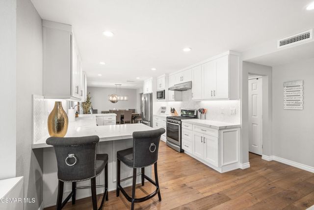 128 Bluefield Avenue, Newbury Park, CA 91320