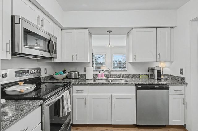 3000 Hillsboro Pike Apt 109, Nashville, TN 37215