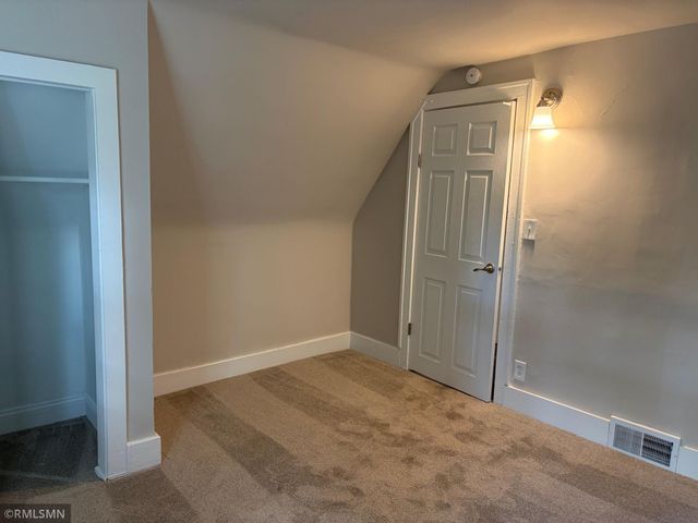 4219 Fremont Avenue N, Minneapolis, MN 55412