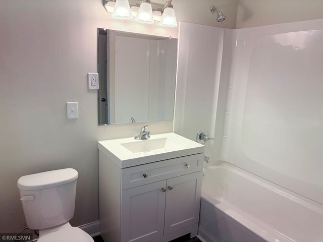 4219 Fremont Avenue N, Minneapolis, MN 55412