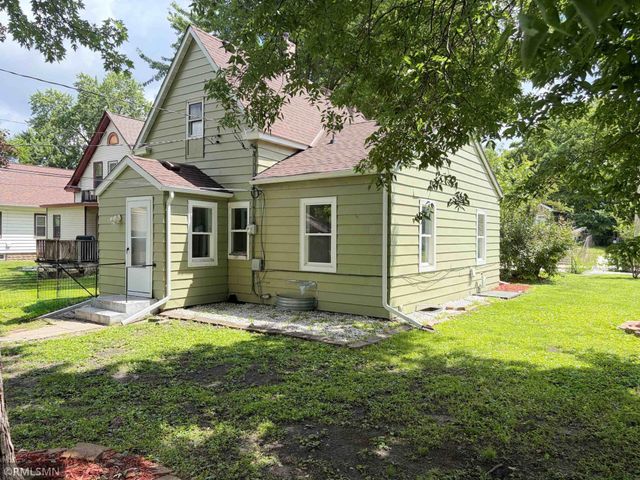 4219 Fremont Avenue N, Minneapolis, MN 55412
