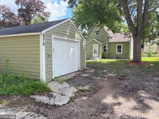 4219 Fremont Avenue N, Minneapolis, MN 55412