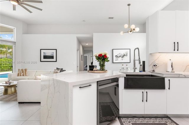 2614 Oakbrook Ct 2614, Weston, FL 33332