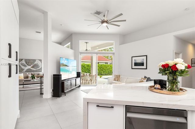 2614 Oakbrook Ct 2614, Weston, FL 33332