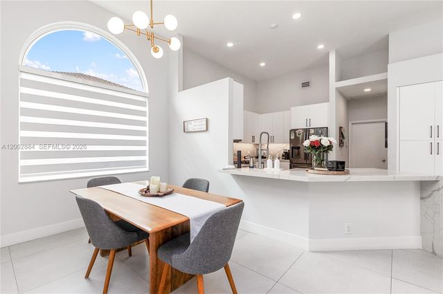 2614 Oakbrook Ct 2614, Weston, FL 33332