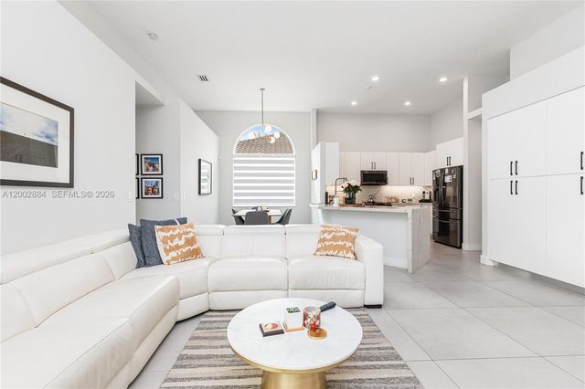 2614 Oakbrook Ct 2614, Weston, FL 33332