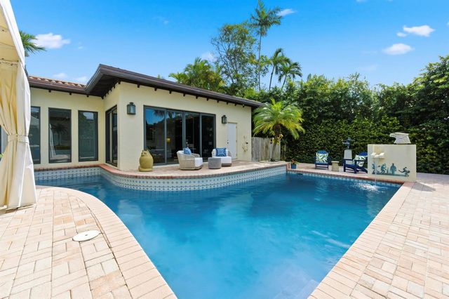 264 Everglade Avenue, Palm Beach, FL 33480