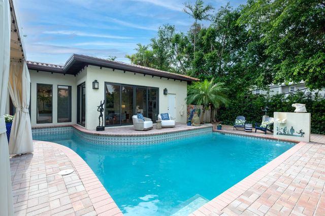 264 Everglade Avenue, Palm Beach, FL 33480