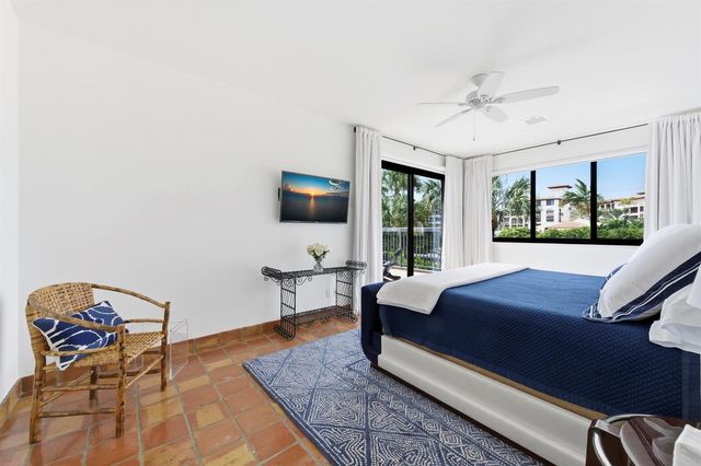 264 Everglade Avenue, Palm Beach, FL 33480