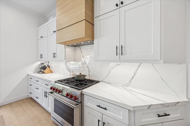 6016 Feagan Street, Houston, TX 77007