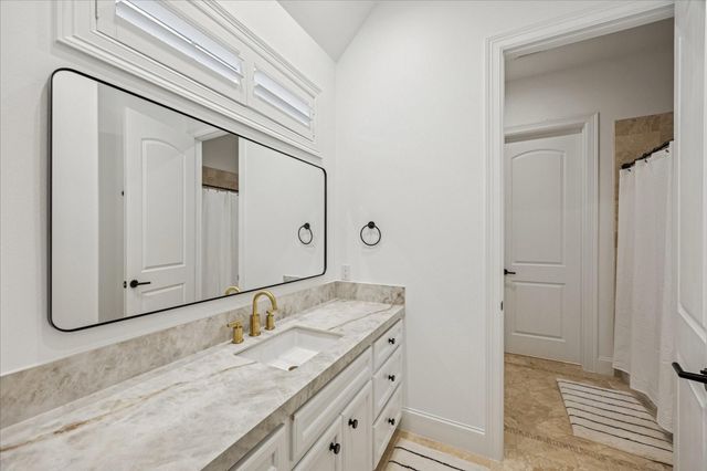 6016 Feagan Street, Houston, TX 77007