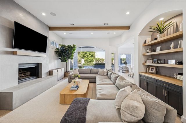 6016 Feagan Street, Houston, TX 77007