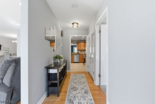 21 Monhegon Ave, Rockaway Twp., NJ 07866