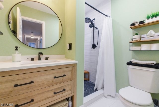 21 Monhegon Ave, Rockaway Twp., NJ 07866