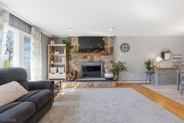 21 Monhegon Ave, Rockaway Twp., NJ 07866