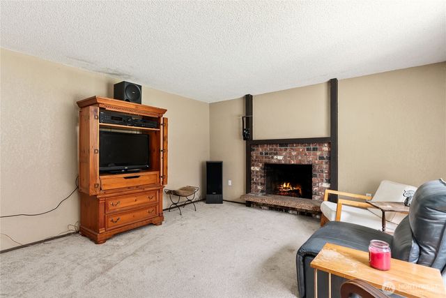27404 93rd Ave Court E, Graham, WA 98338