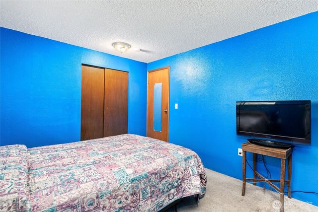 27404 93rd Ave Court E, Graham, WA 98338