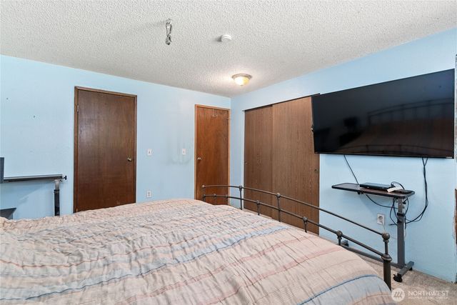 27404 93rd Ave Court E, Graham, WA 98338