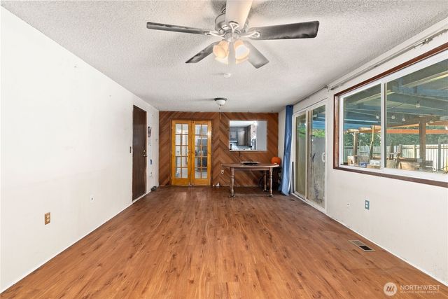 27404 93rd Ave Court E, Graham, WA 98338