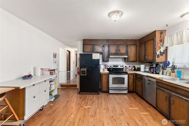 27404 93rd Ave Court E, Graham, WA 98338