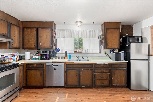 27404 93rd Ave Court E, Graham, WA 98338