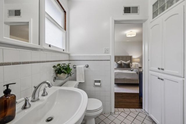 1636 Marco Polo Way, Burlingame, CA 94010