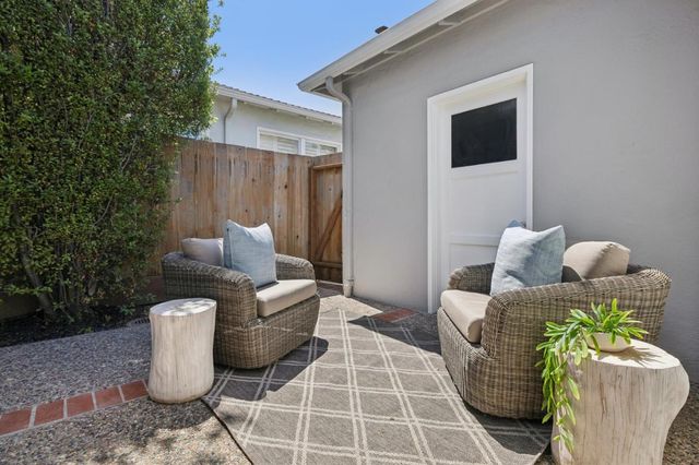 1636 Marco Polo Way, Burlingame, CA 94010