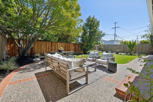 1636 Marco Polo Way, Burlingame, CA 94010