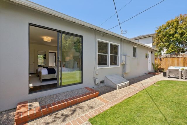 1636 Marco Polo Way, Burlingame, CA 94010