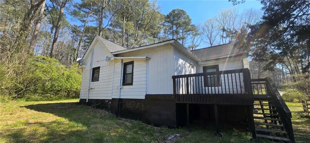Image 3 of property listing at 2700 Head Road SW, Atlanta, GA 30311