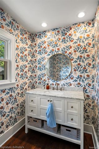 291 W Drayton Street, Ferndale, MI 48220