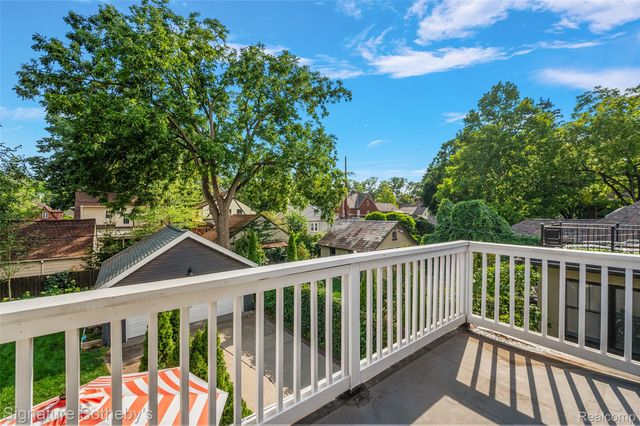 291 W Drayton Street, Ferndale, MI 48220