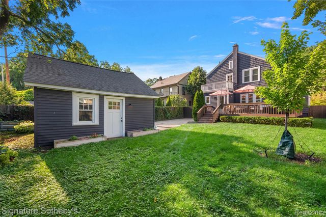 291 W Drayton Street, Ferndale, MI 48220