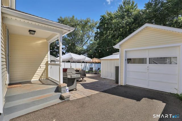 230 Farm Hill Road, Middletown, CT 06457