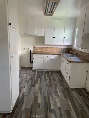 464 W Wilson Ave, Glendale, CA 91203