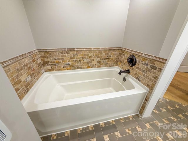 130 Powder Horn Road, Mooresville, NC 28115