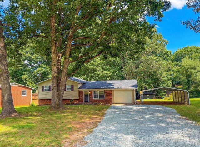 130 Powder Horn Road, Mooresville, NC 28115