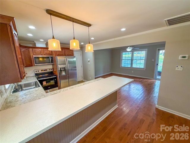 130 Powder Horn Road, Mooresville, NC 28115